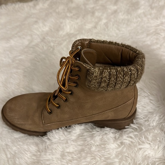 London Rag Boots - Picture 7 of 12